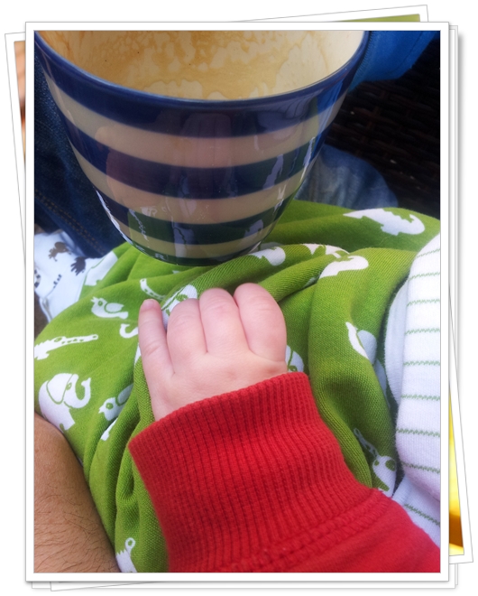 Kaffe och bebishand